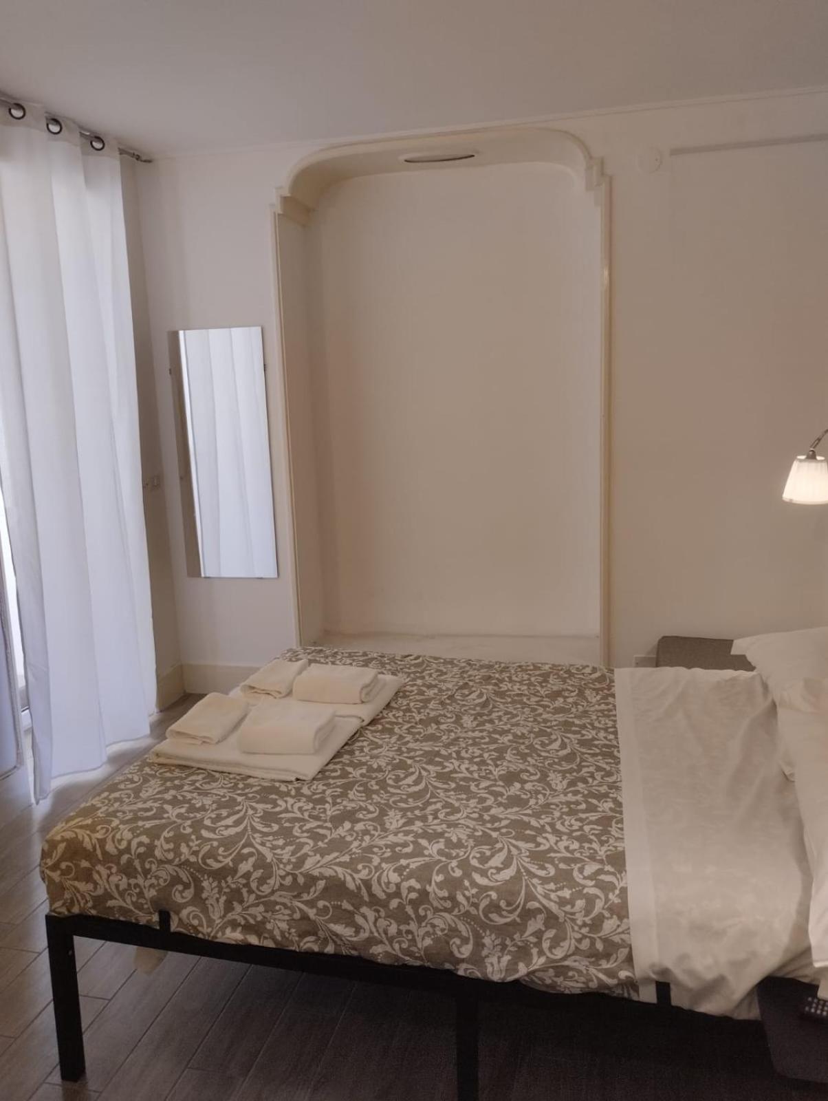 Residence E Appartamenti Cavallerizza Neapol Exteriér fotografie